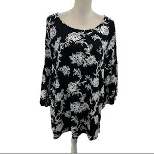 Karen Kane Black Embroidered Top Womens 2X Silk Blend Knit Flutter Sleeve
